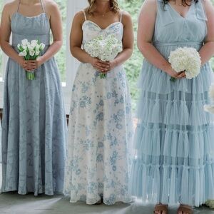 Zapaka White/Blue Floral Bridesmaid Dress